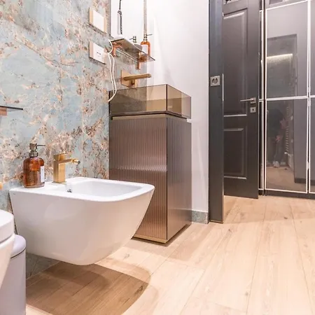 Urban Glow Apartment